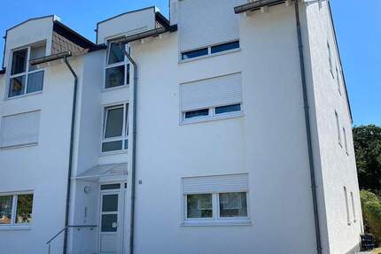 3 Zimmer Wohnung mit Balkon, Stellplatz und Kellerraum 3 zimmer