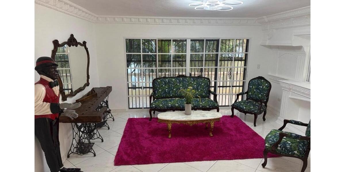 Einfamilienhaus Loitz - 11 Zimmer, 650 m&sup2;, 420.000&euro; | Angebot:26396599
