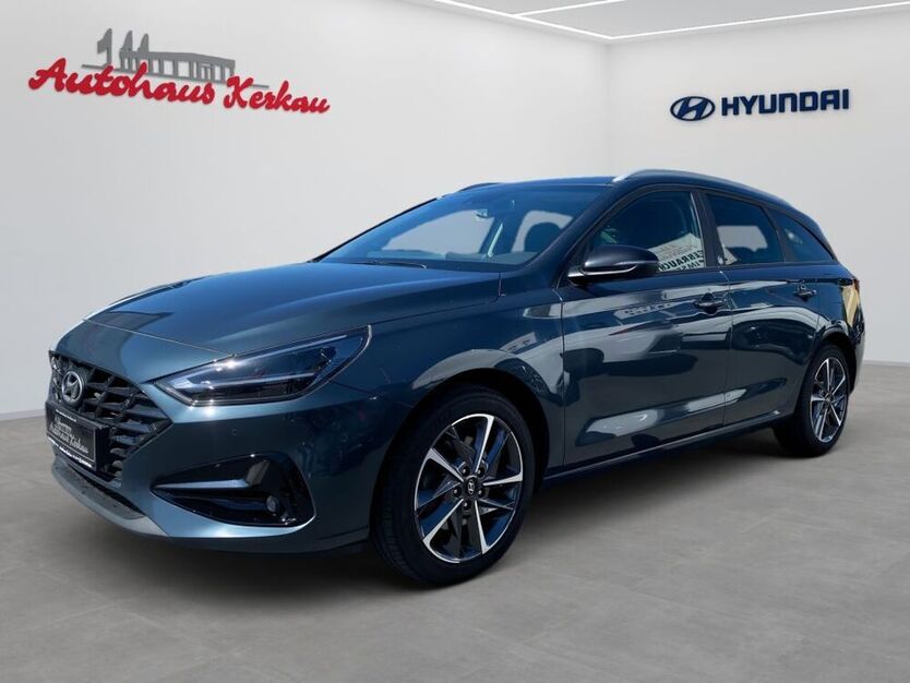 i30