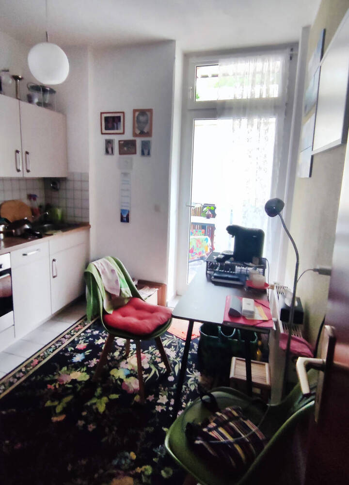 Charmante Erdgeschoßwohnung mit Balkon und Fensterbad- ruhig und zentrumsnah in Halle!