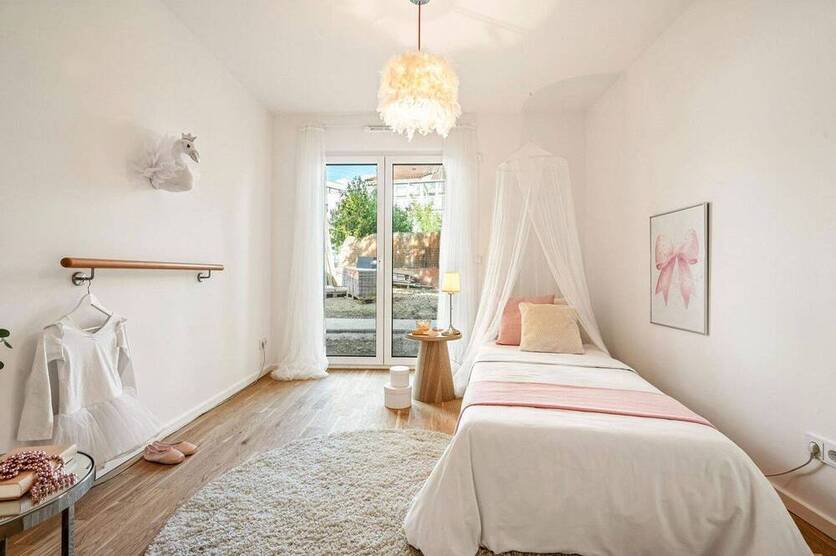 3 Zimmer-Wohnung mit Garten, Einbauküche und Tiefgaragenstellplatz in beliebter Lage