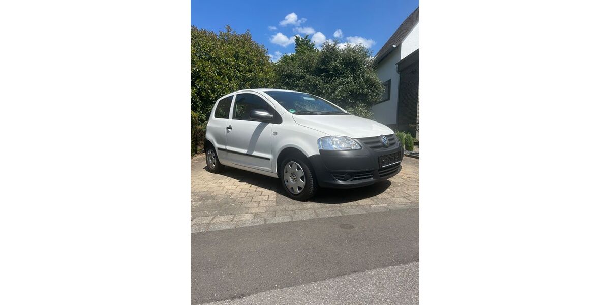 VW Fox 47.760 km 4.888 &euro; LEICHLINGEN 42799