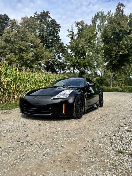 Nissan 350Z 61.000 km 24.000 € Augsburg 86150