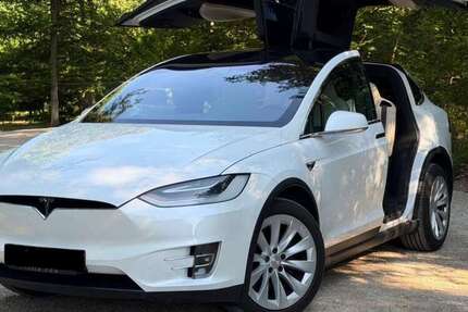 Tesla Model X 122.000 km 43.900 &euro; München, Landeshauptstadt 81737