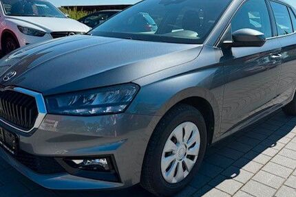 Skoda Fabia 17.946 km 15.890 &euro; Pirk 92712