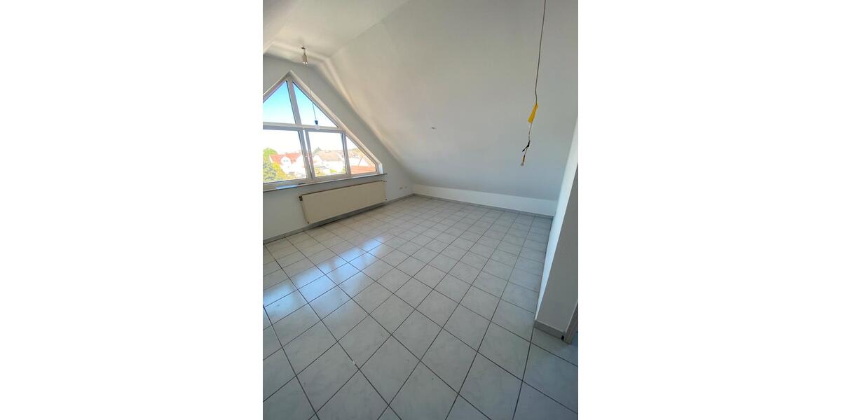 Dachgeschoßwohnung Mörfelden-Walldorf Walldorf - 1 Zimmer, 27 m&sup2;, 490&euro; | Angebot:26364534