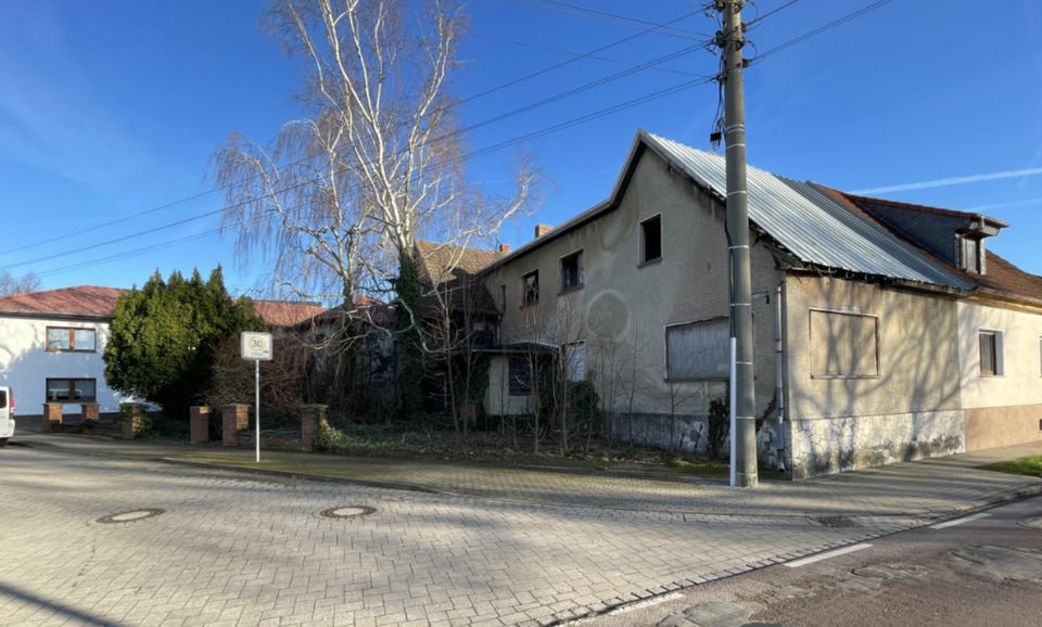 Ehemaliges Wohnhaus mit innenliegender Garage im Magdeburg Börde 5 zimmer