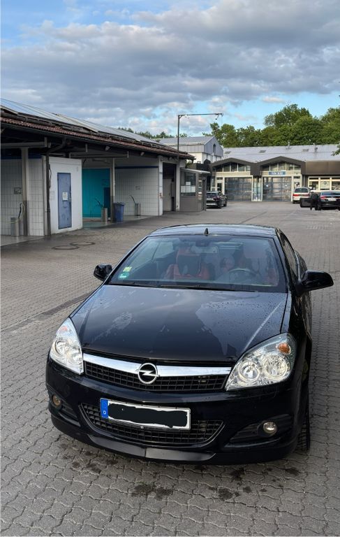 Opel Astra 139.000 km 4.400 € München 81539