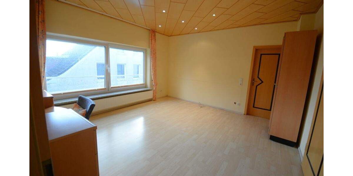 Mehrfamilienhaus, Wohnhaus Wesselburen - 3 Zimmer, 98 m&sup2;, 298.000&euro; | Angebot:25687140