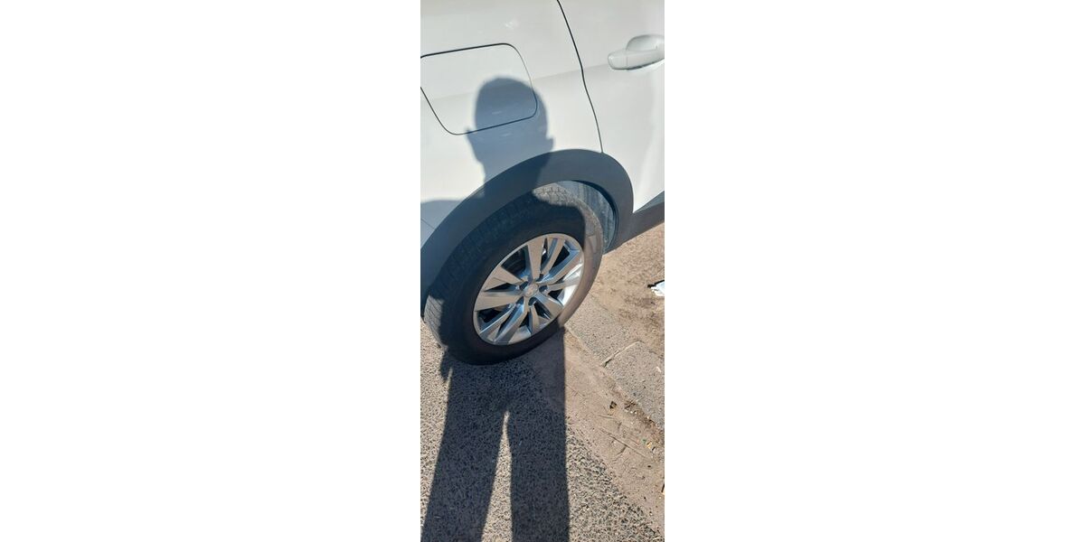 Peugeot 3008 43.000 km 16.800 &euro; Köln 50823