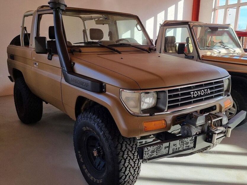 Toyota Land Cruiser 431.608 km 14.900 € Neukieritzsch 04575