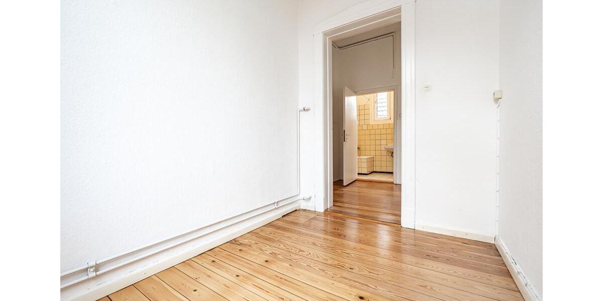Etagenwohnung Flensburg - 5 Zimmer, 142 m&sup2;, 1.600&euro; | Angebot:26232948