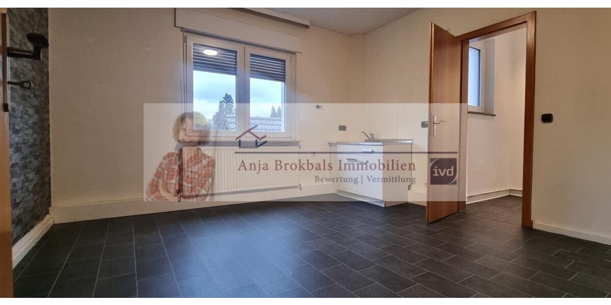 Zentral - ruhig - großes Grundstück_provisionsfrei für Käufer 7 zimmer