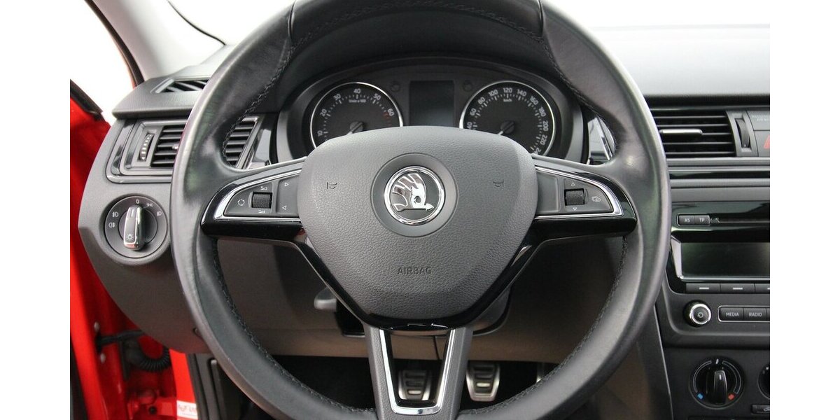 Skoda Rapid 1.2 TSI Spaceback Style Plus XENON+PANO 149.251 km 7.290 &euro; Hagenow 19230