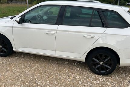 Skoda Fabia 59.280 km 11.999 &euro; Suessen 73079