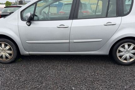 Renault Modus 114.450 km 2.900 &euro; Limburg 65549