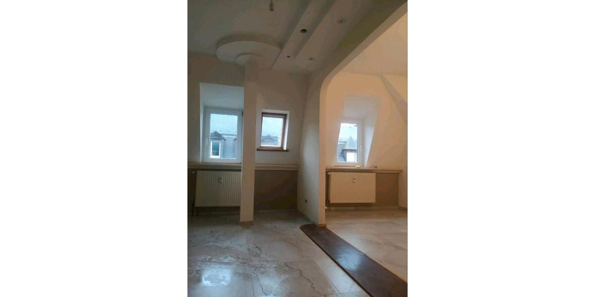 Dachgeschoßwohnung Plauen Bahnhofsvorstadt - 2.5 Zimmer, 48 m&sup2;, 80.000&euro; | Angebot:27464760