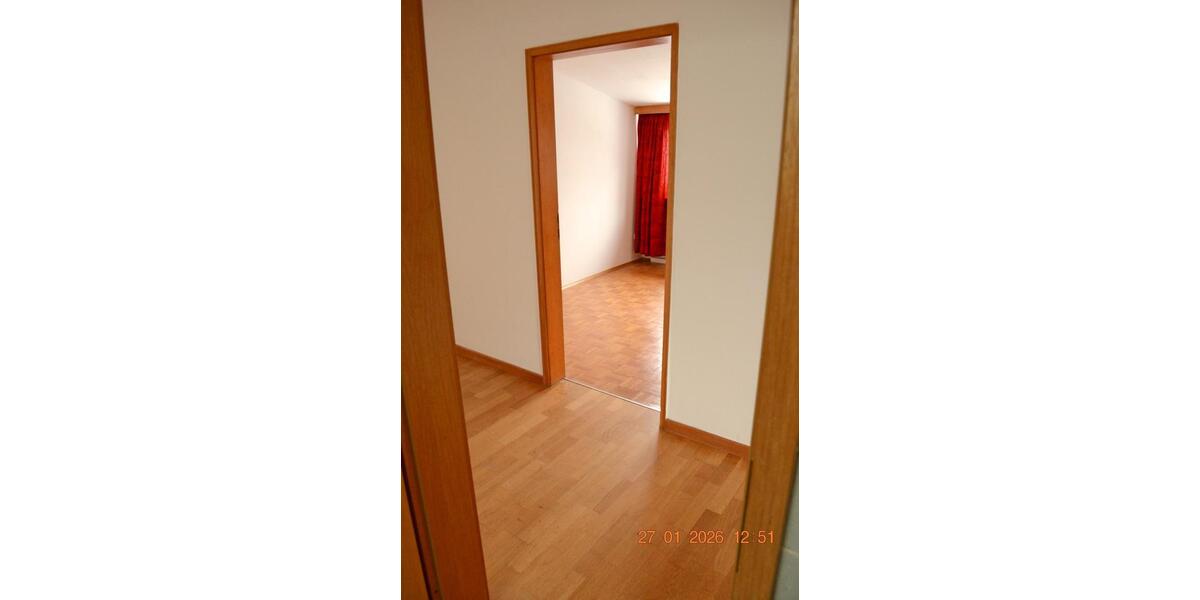 Dachgeschoßwohnung Marburg Marbach - 3 Zimmer, 76 m&sup2;, 876&euro; | Angebot:26295555