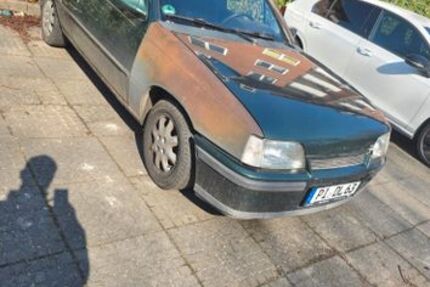 Opel Kadett 202.000 km 1.350 &euro; Pinneberg 25421