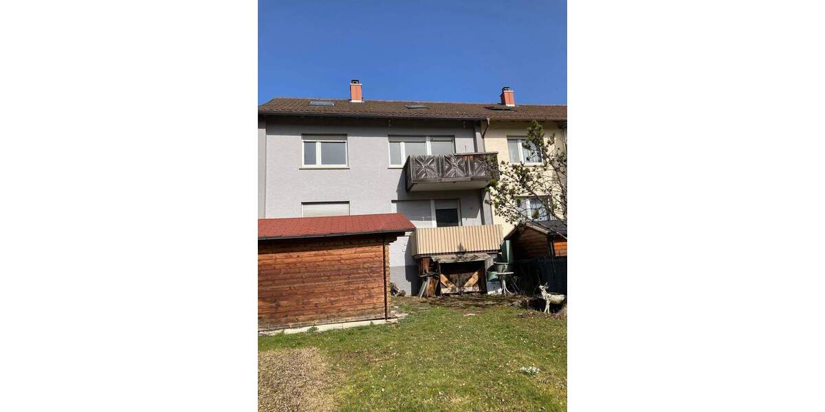 Mehrfamilienhaus, Wohnhaus Villingen-Schwenningen Villingen - 8 Zimmer, 127 m&sup2;, 289.000&euro; | Angebot:25601742