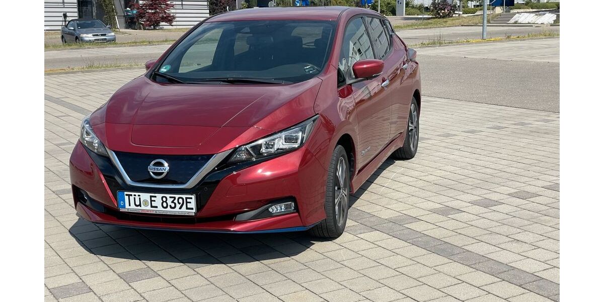 Nissan Leaf 93.000 km 16.500 &euro; Stuttgart 70597