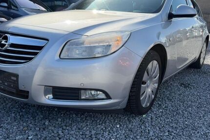 Opel Insignia 282.000 km 2.499 &euro; Paderborn 33100