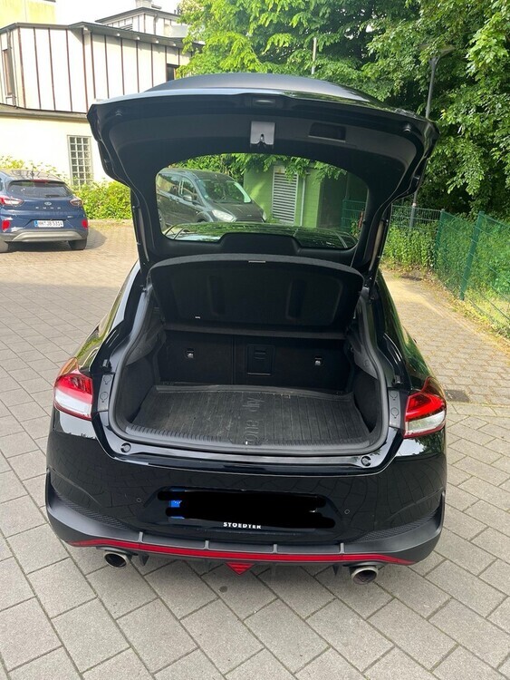 i30
