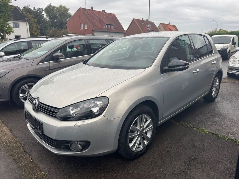 VW Golf 110.000 km 7.990 € Stadthagen 31655