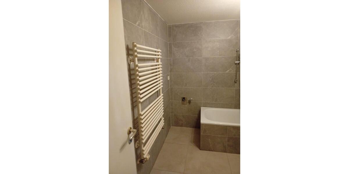 Etagenwohnung Naumburg (Saale) - 3 Zimmer, 65 m&sup2;, 450&euro; | Angebot:25579463