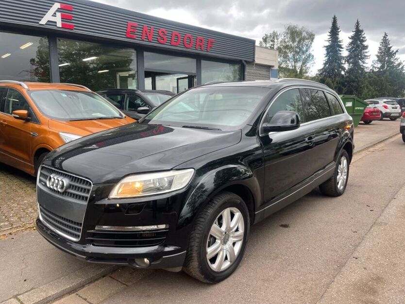 Q7
