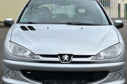 Peugeot 206 321.000 km 1.400 &euro; Freiburg 79108