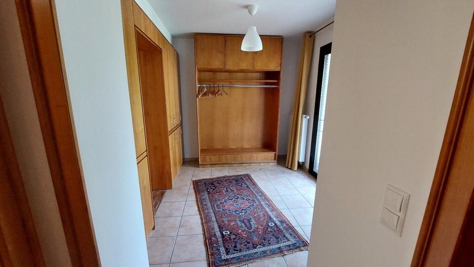 Erdgeschoßwohnung Bornheim - 3 Zimmer, 120 m&sup2;, 1.200&euro; | Angebot:25499344