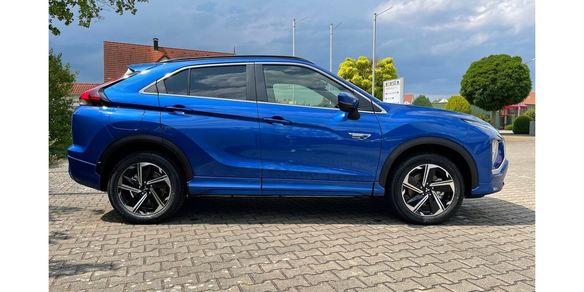 Mitsubishi Eclipse Cross PHEV PLUS mit SELECT-Paket VOR ORT 26.000 km 24.490 &euro; Donauwörth 86609