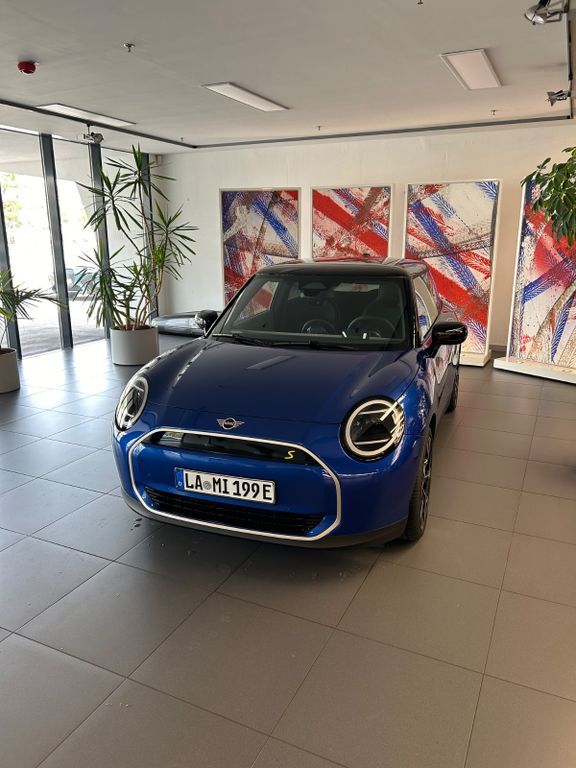 Mini Cooper SE 21.000 km 29.900 € Tiefenbach 84184