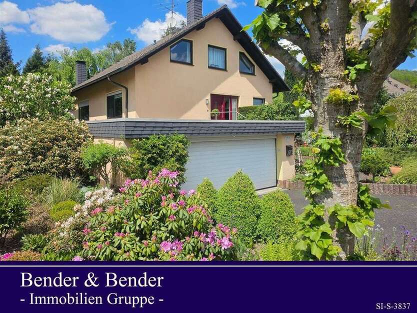 Haus zum Kaufen in Netphen 399.000 € 246.66 m²