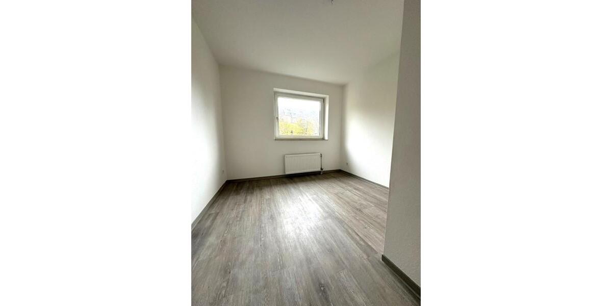 Etagenwohnung Wuppertal - 5 Zimmer, 113 m&sup2;, 1.074&euro; | Angebot:24869192