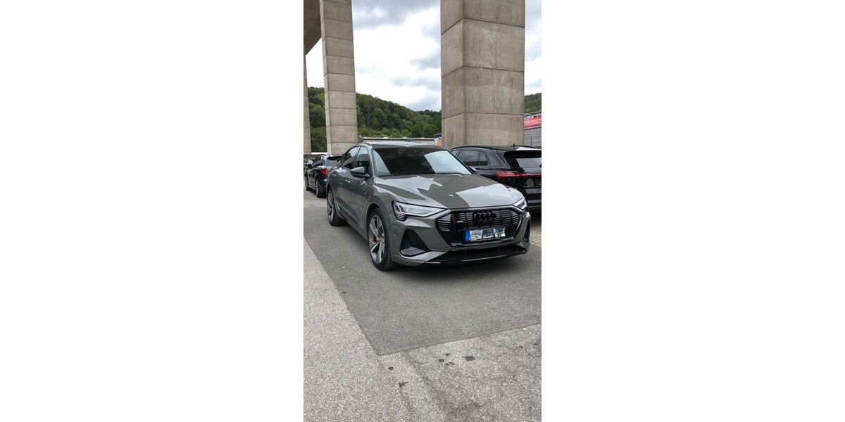 Audi e-tron 35.000 km 43.450 &euro; Ludwigsburg 71636