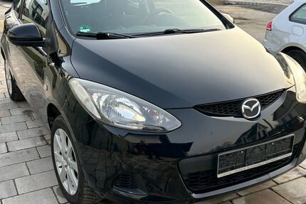 Mazda 2 120.700 km 2.700 &euro; Schmallenberg 57398
