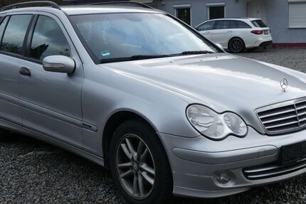 Mercedes-Benz C 200 233.108 km 2.850 &euro; ALTENSTEIG 72213