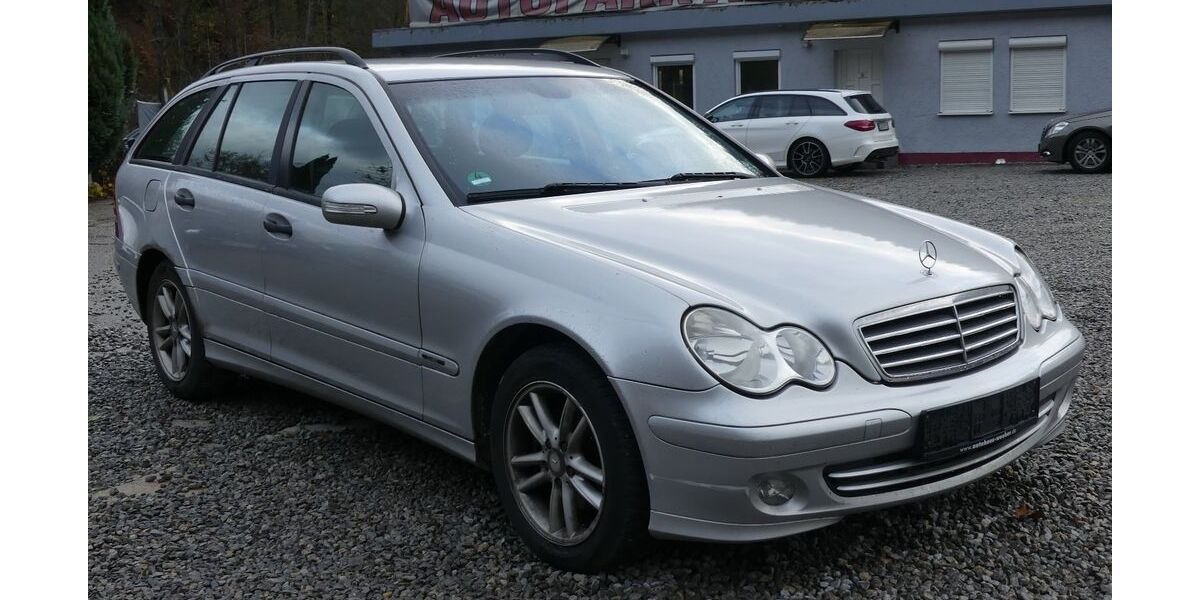 Mercedes-Benz C 200 233.108 km 2.850 &euro; ALTENSTEIG 72213