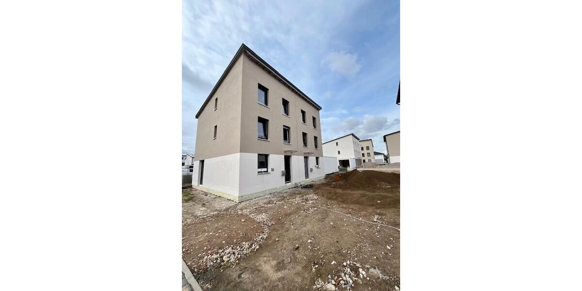 Miete statt Kauf: Moderne Neubau-Doppelhaushälfte mit Garten in Biblis ab sofort zur Vermietung 5.5 zimmer