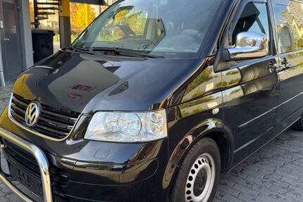 VW T5 Transporter 240.000 km 8.499 € Berlin 13055