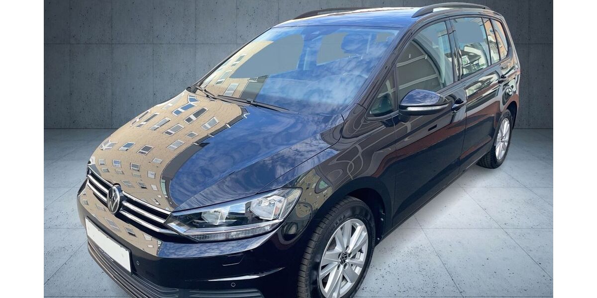 VW Touran 18.280 km 32.680 € Frankfurt am Main 60528