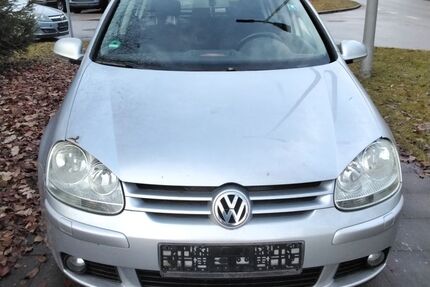 VW Golf 225.000 km 690 &euro; Holzkirchen 83607