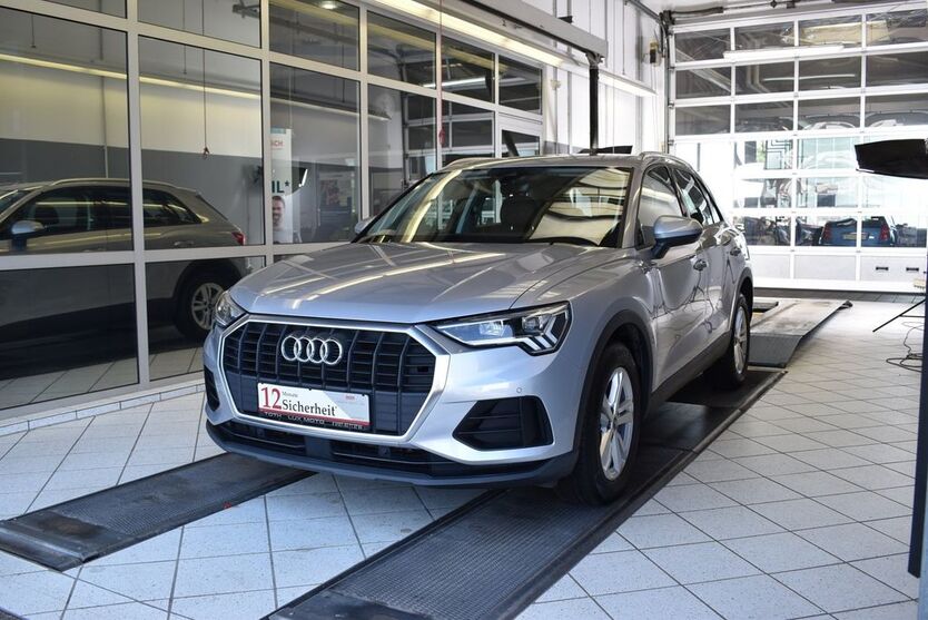 Audi Q3 155.247 km 27.950 € Bad Friedrichshall 74177