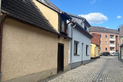 Artern, 2 Fam.Hs. + Bungalow - Haus Artern/Unstrut Unstrut | Angebot:25752294