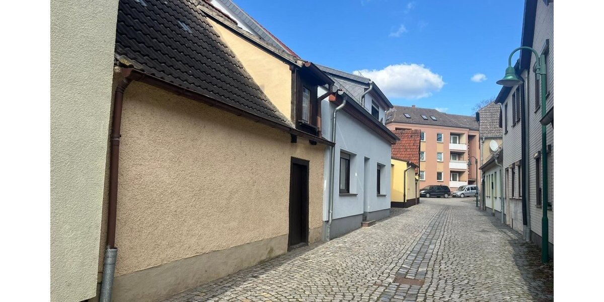 Artern, 2 Fam.Hs. + Bungalow - Zweifamilienhaus Artern/Unstrut Unstrut | Angebot:25752294