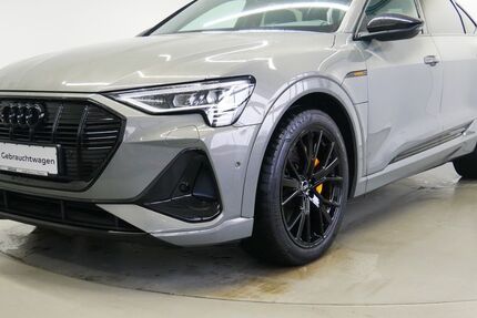 Audi e-tron 76.590 km 40.500 € Passau 94036