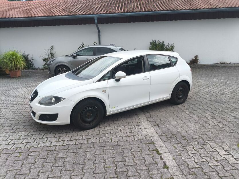 Seat Leon 135.000 km 5.100 € München 81925