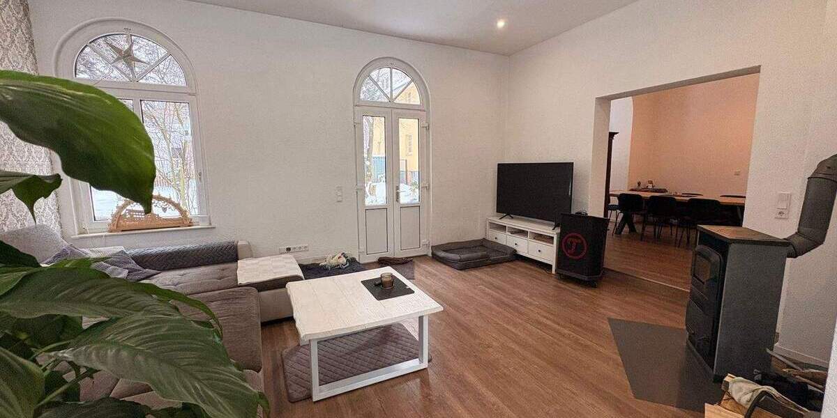 Mehrfamilienhaus, Wohnhaus Eisenach - 7 Zimmer, 300 m&sup2;, 565.000&euro; | Angebot:25662179